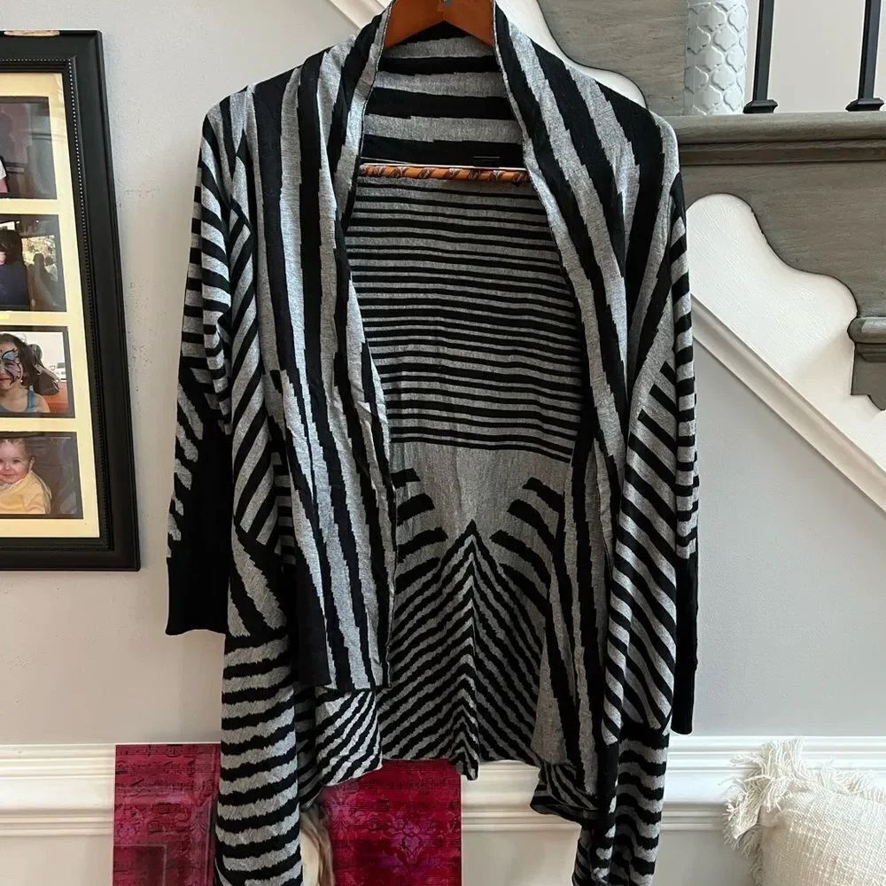 Ashley Stewart Gray & Black Rayon Waterfall Cardigan sz 12 EUC